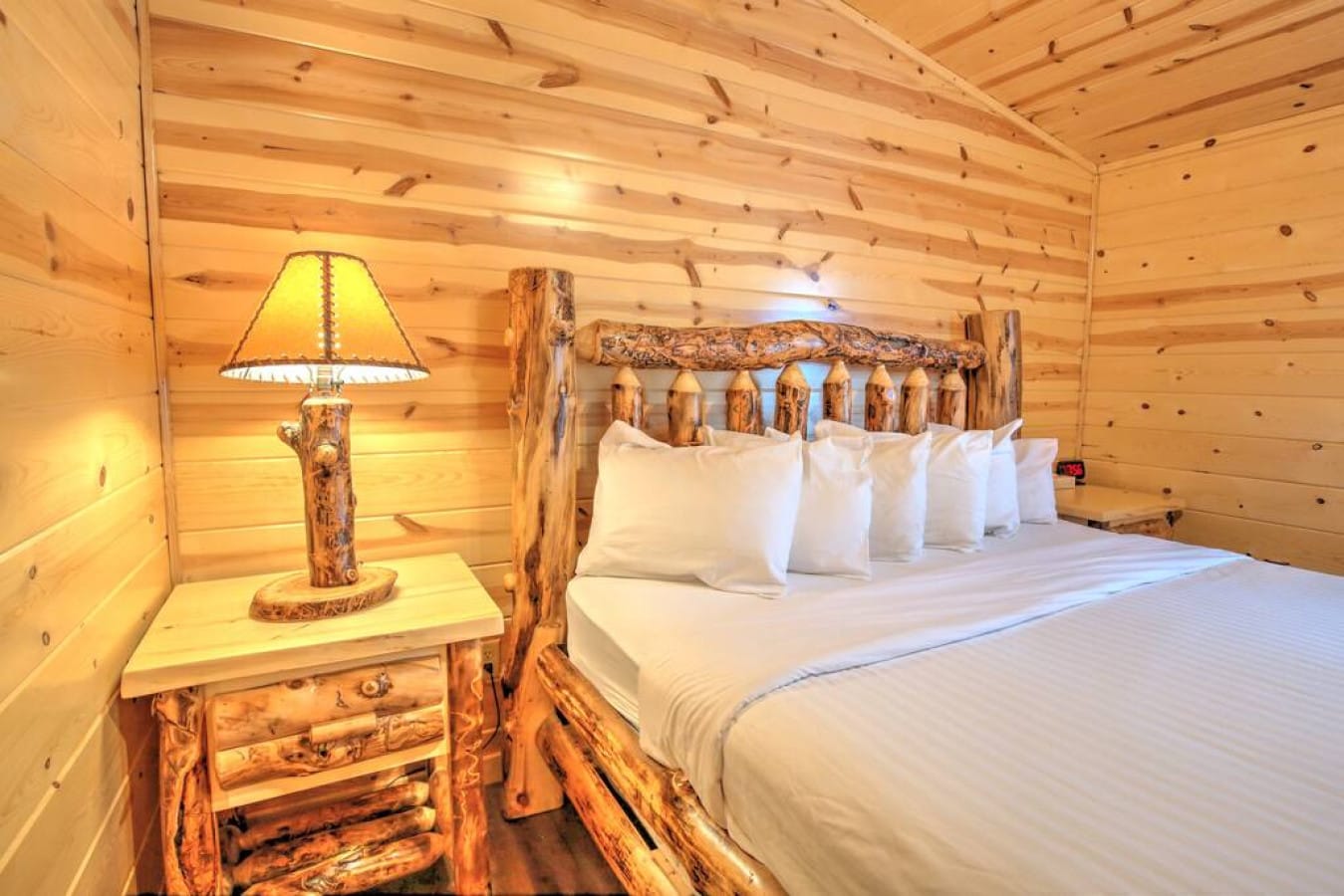 King bed in the Barnwood Suite at Blessings Lodge