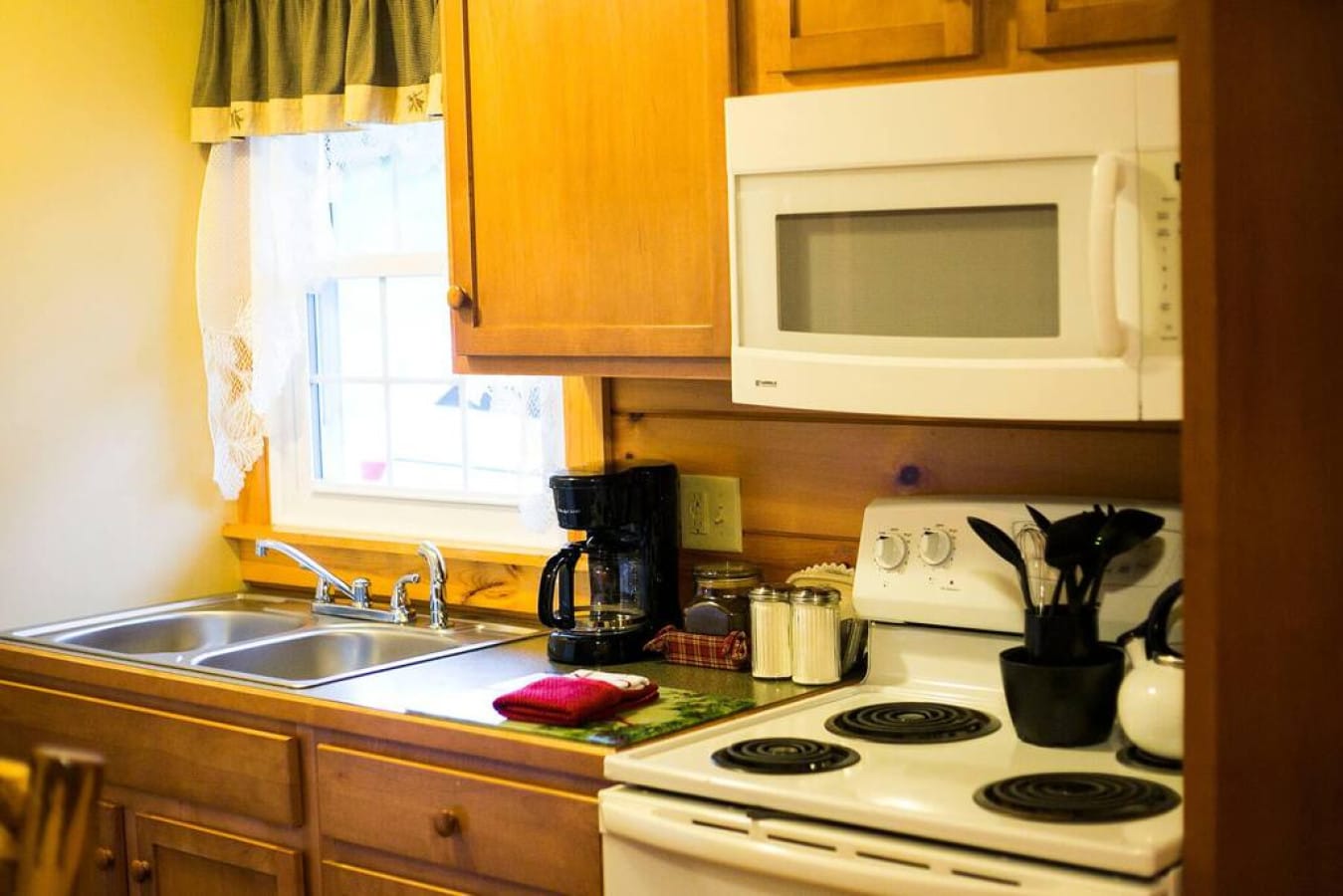 Fully equipped kitchen in the Grace Suite