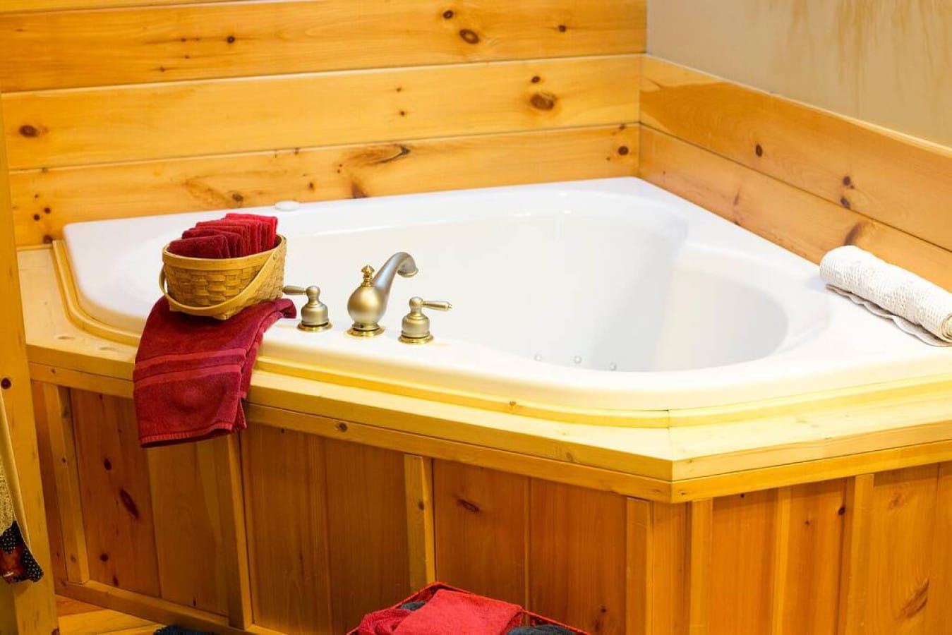 Jetted tub for two in the Hope Suite at Blessings Lodge