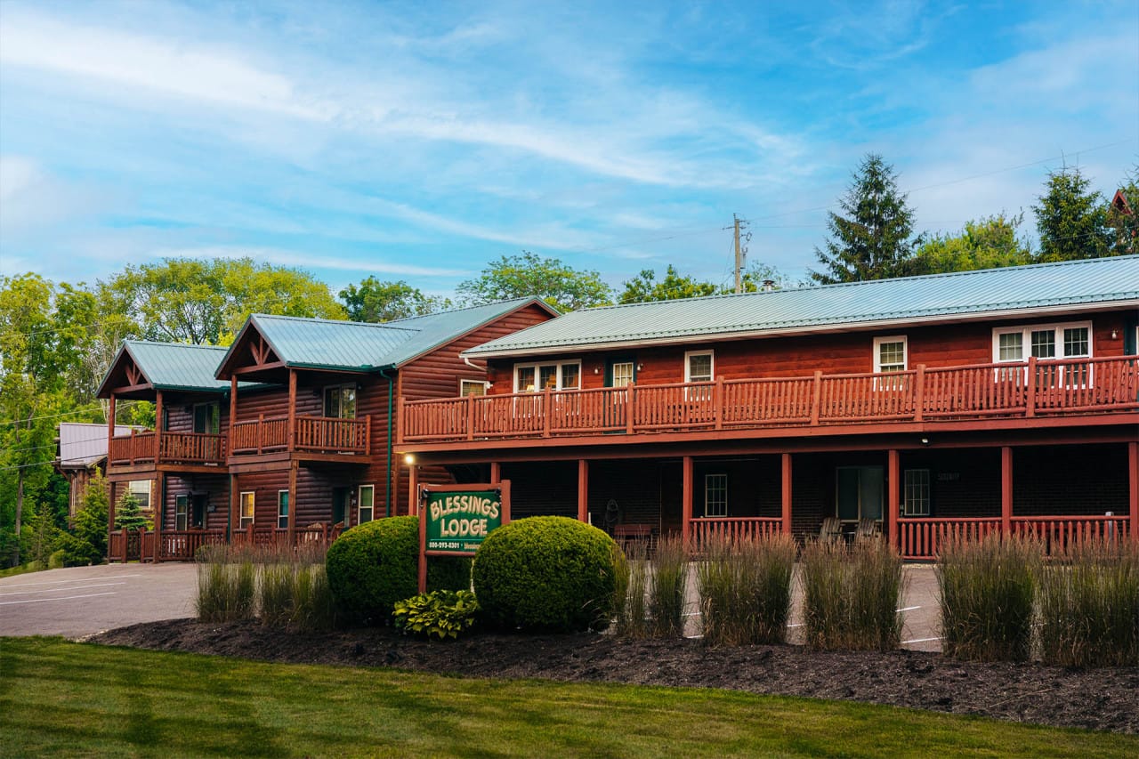 Blessings Lodge exterior in Ohio's Amish Country near Berlin