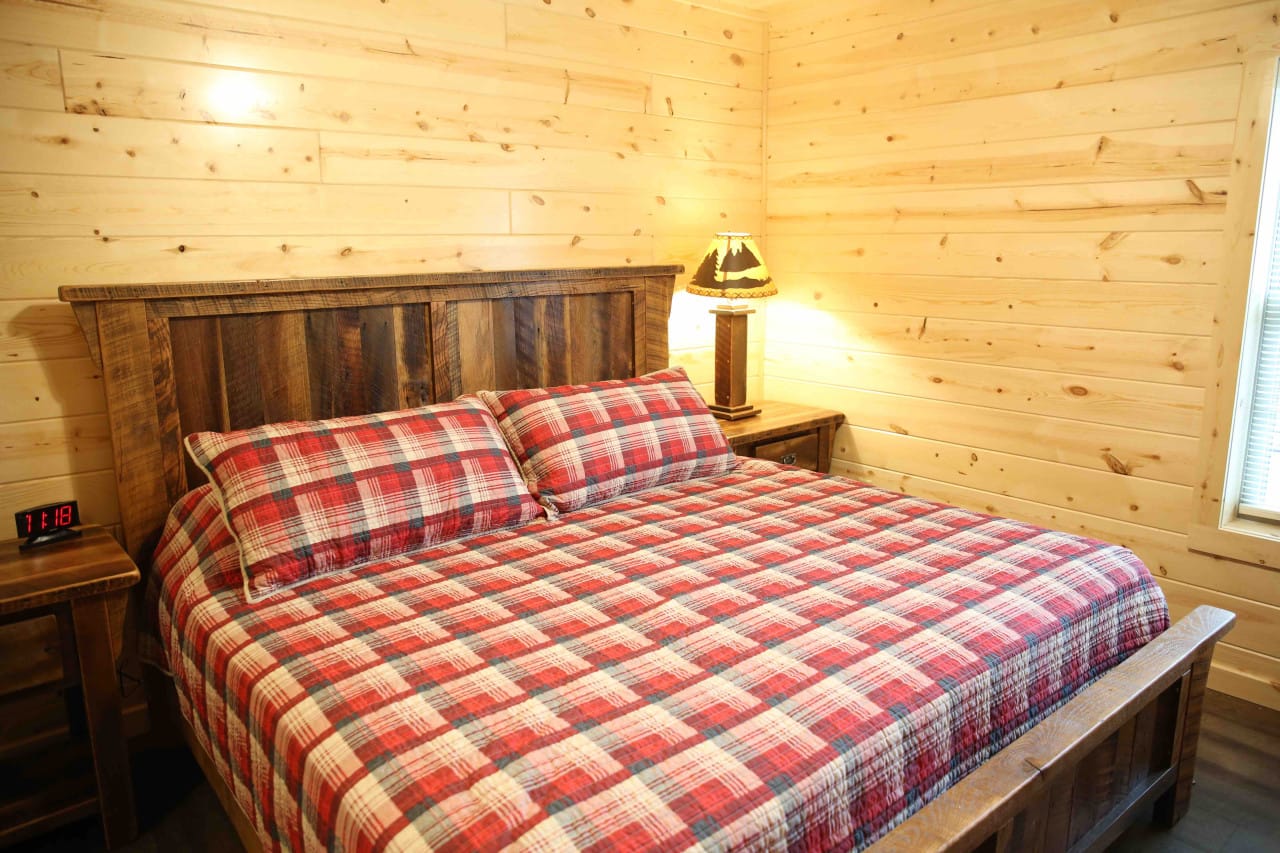 King bedroom in the Pine Suite