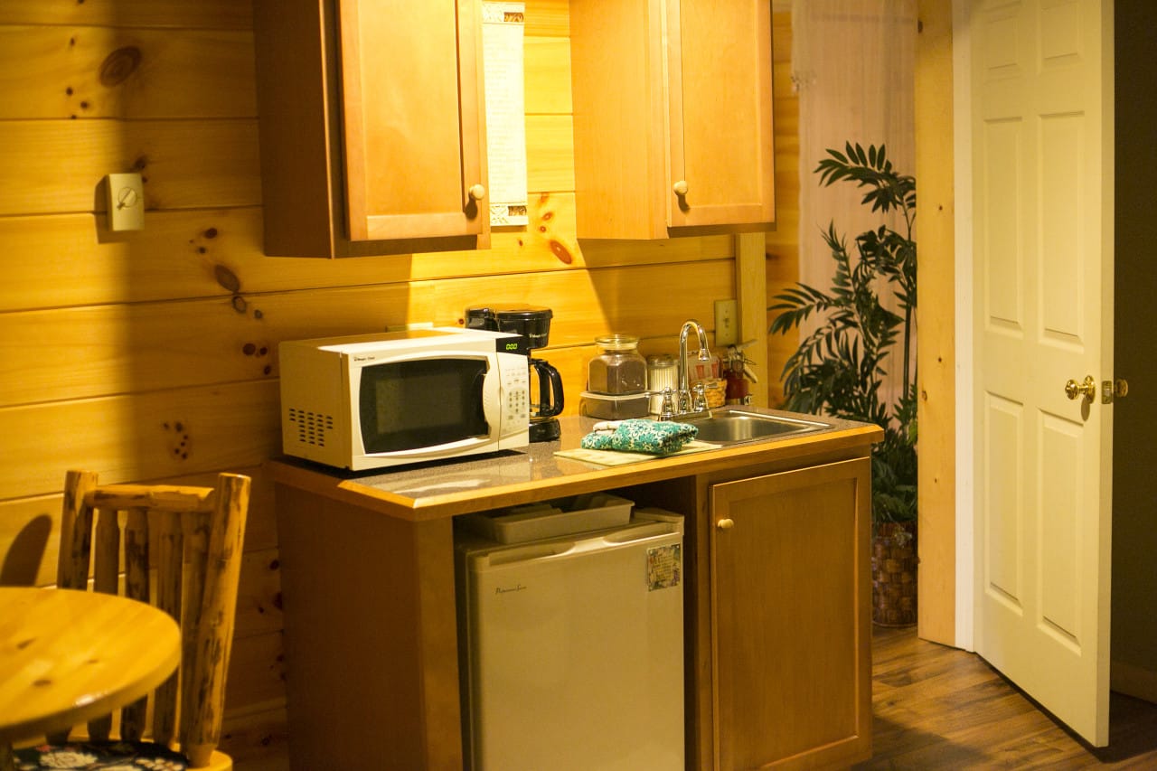Kitchenette in the Serenity Suite